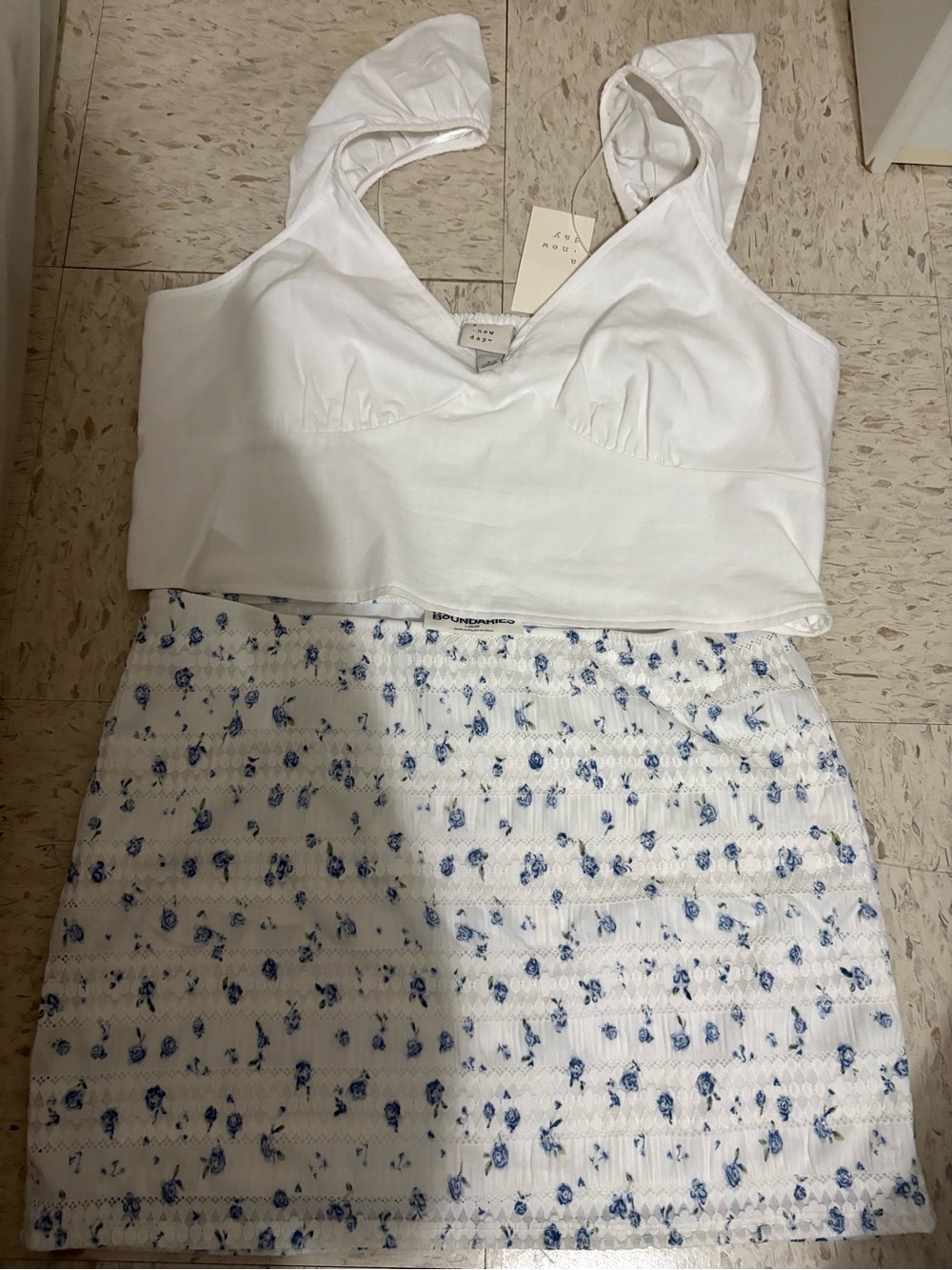A NEW DAY White Crop Tank Top sz L & No BOUNDARIES White Floral Mini Skirt sz L